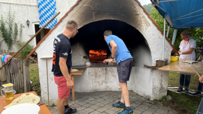 Archivbild: glb
Ofenfrisch kommt der Zwiebelkuchen am Samstag, 31. August, in Högen auf die Teller der Gäste.