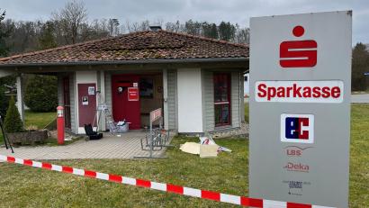 Bild: Petra Hartl
Die Filiale liegt direkt an der Bundesstraße 14.
