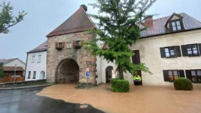Archivbild: upl
Durch das Amberger Tor lief das Hochwasser in den Marktkern.