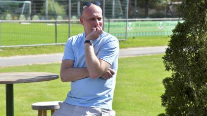 Archivbild: Hubert Ziegler
Tobias Rösl, Sportdirektor der DJK Ammerthal, erklärt im Gespräch mit Oberpfalz-Medien ausführlich, warum der Verein im Fall der Icon-League-Spieler Bajrami und Kobrowski hart blieb.