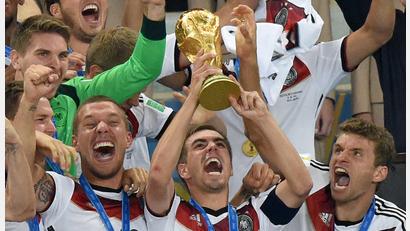Bild: Marcus Brandt/dpa
Der Münchner machte auf dem Höhepunkt Schluss.