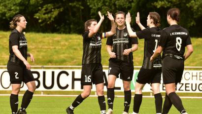 Archivbild: ham
Die Schwarzenfelder Mädels durften auch beim Pokalspiel in Schwandorf jubeln.