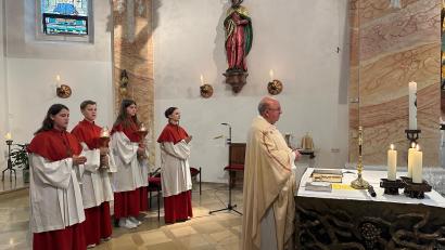 Bild: Josef Glas
Pfarrer Wilhelm Bauer feiert seinen letzten Gottesdienst als Pfarrer in Tännesberg.