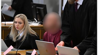 Archivbild: Bernd Weißbrod/dpa
Ein selbst ernannter Lebensberater aus Walldürn war wegen Geiselnahme und Vergewaltigung am Landgericht Mosbach angeklagt.