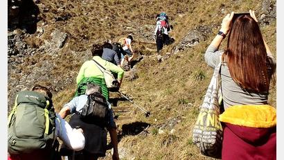 Archivbild: Siegi Filipp/exb
Auch erlebnisreiche Wanderungen und Radtouren sind im neuen VHS-Programm enthalten.