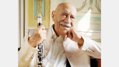 Bild: Mehran Montazer/exb
Der "King of Klezmer" und Interpret der Oscar-prämierten Filmmusik von Steven Spielbergs "Schindlers Liste", Giora Feidman, bietet den Zuhörern bei seinen Konzerten ein außergewöhnliches Erlebnis.