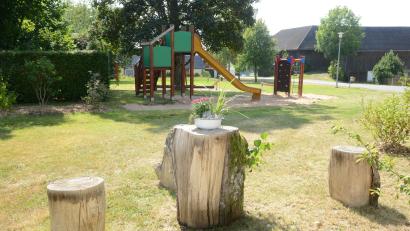 Bild: bey
Der Spielplatz im Dorfmittelpunkt Ottenrieths wurde zum Teil mit neuen Geräten ausgestattet.