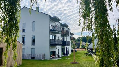 Bild: Gabi Schönberger
In diesen Neubau in der Heidecker hat das Landkreissiedlungswerk zuletzt über 3 Millionen Euro investiert. Das Haus bietet Platz für 14 Sozialwohnungen.