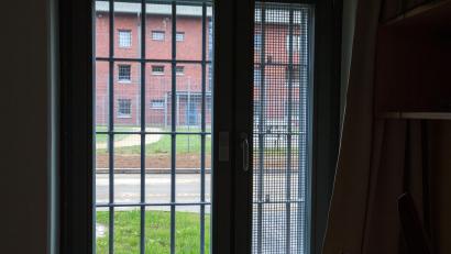 Bild: Jens Büttner
Nach einem Messerstich in Schwandorf kommt ein 63-Jähriger nicht an einer Inhaftierung vorbei.