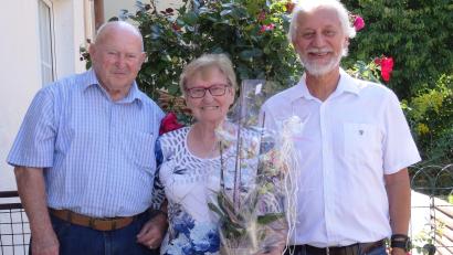 Bild: Norbert Mitlmeier
Franz und Margareta Lang haben Diamantene Hochzeit gefeiert. Zweiter Bürgermeister Norbert Mitlmeier gratulierte im Namen der Gemeinde und des Landkreises.