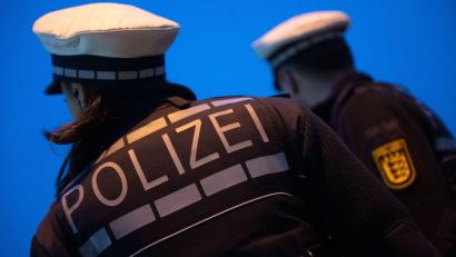 Symbolbild: Marijan Murat/dpa
Nach einer Unfallflucht in der Bayreuther Straße in Amberg sucht die Polizei Zeugen.