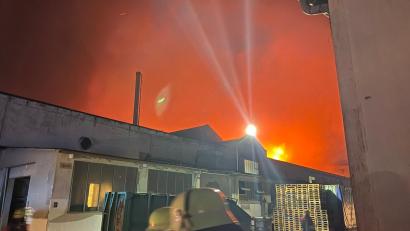 Bild: Matthias Bäumler
Der Landkreis Wunsiedel hat wegen des Großfeuers Katastrophenalarm ausgelöst.