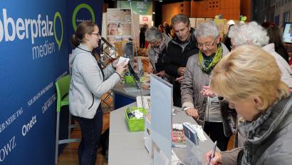 Bild: Wolfgang Steinbacher
Die Kolleginnen von Oberpfalz-Medien freuen sich auch in diesem Jahr auf viele Besucherinnen und Besucher am Stand.