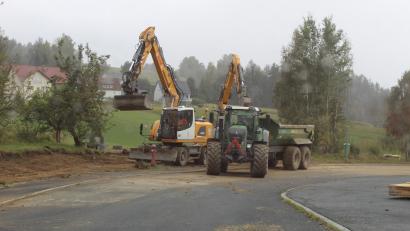 Bild: soj
Zurzeit laufen Baumaßnahmen zum Hochwasserschutz in der Neusorger Straße.
