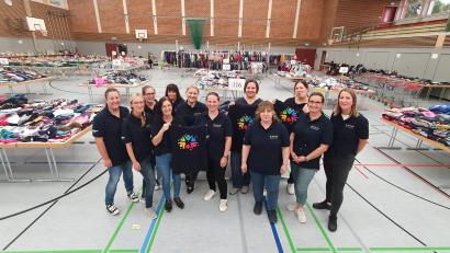 Bild: Susanne Deubzer/exb
Das Team vom Kunterbunten Kinderbasar beim vergangenen Basar im Frühjahr.