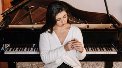 Bild: Anastasia Doskal
Sophie Pacini eröffnet am 22. September die Saison im Amberger Stadttheater gemeinsam mit dem Württembergischen Kammerorchester Heilbronn.