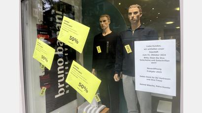Bild: Mutiara Sudarma
Ab Ende Oktober wird "Wäsche Keimel" in Weiden vorübergehend schließen.
