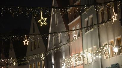 Bild: Gabi Schönberger
So sah die Weihnachtsbeleuchtung in der Weidener Altstadt noch im letzten Jahr aus.