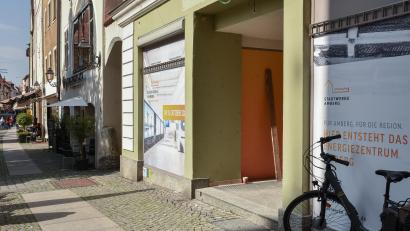 Bild: Stephan Huber
Noch sind die Bauarbeiten in vollem Gange. Das Energiekompetenzzentrum der Stadtwerke Amberg am Marktplatz 10 soll im Oktober eröffnen.