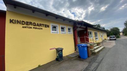 Bild: ck
Im Kindergarten Anton Ferazin in Roggenstein kehrt ab 1. Oktober wieder Leben ein.