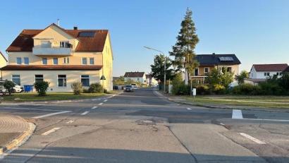 Bild: bk
Eine neue Deckschicht erhält nach Abfräsen die Hubertus-Straße von der Kreuzung bis zur Hauptstraße.