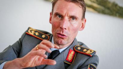 Bild: Kay Nietfeld/dpa
Generalmajor Freuding