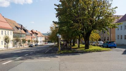 Bild: lum
Ein möglicher Ort für eine zentrale Wahlwerbetafel: Der Marktplatz in Erbendorf