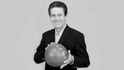 Bild: Klaus Görgen/WDR/dpa
Der frühere Sportreporter Klaus Schwarze ist tot.
