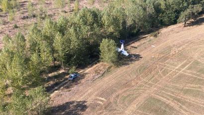 Bild: -/Guardia Civil/dpa
Die Ursache des Unglücks war zunächst unbekannt. Die Deutsche hatte einem Medienbericht zufolge vor einem Monat ihren ersten Alleinflug absolviert.