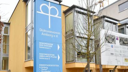 Bild: Petra Hartl
Das Seniorenheim der Diakonie an der Hellstraße in Amberg. Im Zuge der Insolvenz wurde das Heim geschlossen, Bewohner und Mitarbeiter sind woanders untergekommen.