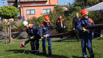 Bild: wro
Der Praxisteil war anspruchsvoll. Die gezeigten Leistungen waren aber auch der Beweis dafür, wie fit die Feuerwehr-Jugend bereits ist.