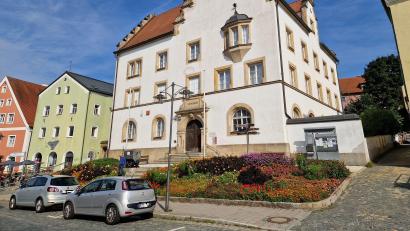 Bild: Tobias Gräf
Im Literaturhaus Oberpfalz ist im Herbst einiges geboten, darunter auch die Regionalbuchmesse am 17. November, die zugleich im Seidel-Saal stattfindet.