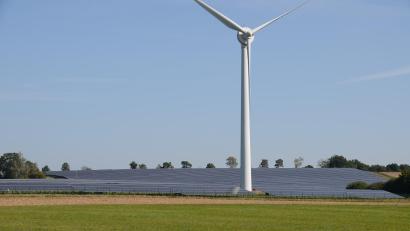 Bild: ak
Eine Station der Energie-Radtour war der Bürgersolarpark Speichersdorf bei Teufelhammer.