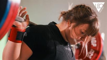 Bild:  Dedicatedsports
Powerlifting – eine Sportart, die immer mehr an Beliebtheit gewinnt, auch bei Frauen. Karolina Hanczuch ist eine von ihnen.