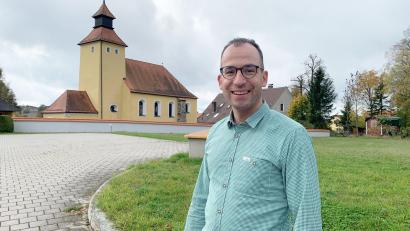 Bild: ck
Florian Meißner lässt die Juristerei hinter sich und wendet sich neuen Aufgaben in der Kirche zu. Der 38-Jährige aus Vohenstrauß war über mehrere Jahre Strafrichter in Amberg.