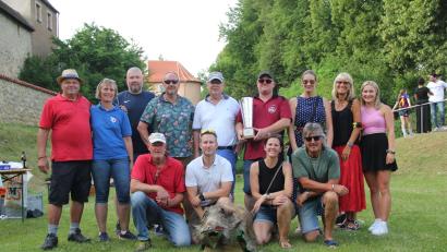 Bild: Matthias Ruoff/exb
Die Sieger des Saustechens während des Altstadtfestes in Sulzbach-Rosenberg.
