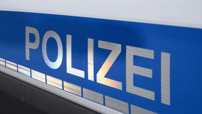 Bild: Daniel Vogl/dpa
Spuren im Haus deuten laut Staatsanwaltschaft darauf hin, dass die Frau getötet wurde.