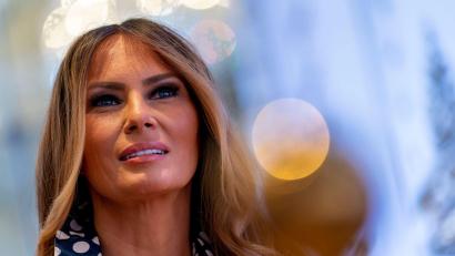 Bild: Andrew Harnik/AP/dpa
Melania Trump tritt im Wahlkampf von Donald Trump nur selten in Erscheinung.