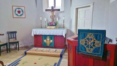 Bild: Dobler
Die evangelische Kirche, hier ein Blick in den Altarraum des Nabburger Gotteshauses, ist demokratisch organisiert. Daher ist die Wahl der Kirchenvorstände wichtig. Sie kontrollieren auch den Pfarrer.