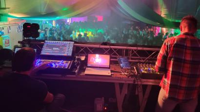 Bild: gi
Gut besuch war die legendären Party „La Fête – Revival No. 5“. DJ Boy´sl hatten den Geschmack des Publikums getroffen.