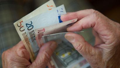 Symbolbild: Marijan Murat/dpa
In Weiden gibt es oberpfalzweit die meisten Geringverdiener.