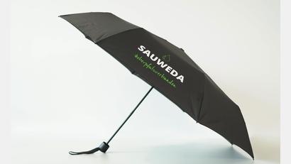 Bild: gld
Der praktische Regenschirm für die Handtasche.
