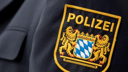 Symbolbild: Sven Hoppe, dpa
Die Polizei sucht einen Mann, der am Montag eine schwangere Frau in Regensburg ausraubte.
