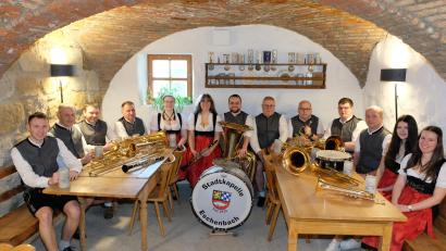 Bild: do
Aus Anlass des 100-jährigen Jubiläums lädt die Stadtkapelle Eschenbach am Freitag, 18. Oktober, zu einem "Oktoberfest" in die Festhalle des SCE ein. Die Bewirtung übernimmt der SC-Förderverein.
