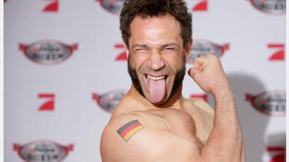 Bild: picture alliance / dpa
„Evil“ Jared hat schon oft für Aufsehen gesorgt - etwa 2012 beim Promi-Boxen. (Archivbild)