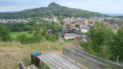 Bild: do
Windräder dürfen das Landschaftsbild prägende Ensemble rund um den Rauhen Kulm nicht beeinträchtigen. Diese Forderung beinhaltet die Stellungnahme der Klostergemeinde Speinshart zum Fortschreibungsentwurf "Windenergie" des Regionalen Planungsverbandes Oberpfalz-Nord