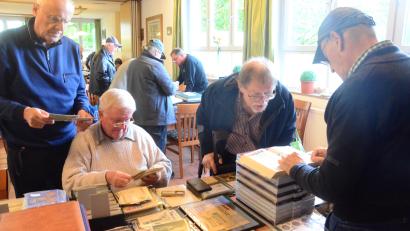 Bild: Kunz
Das Interesse am großen Briefmarkentauschtag in Weiden war da.