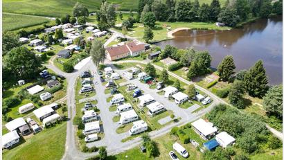 Bild: nza
Der Krummennaaber Gemeinderat stimmt dem überarbeiteten Bauleitplan für den Erlenweiher in Thumsenreuth zu. Die Pläne gehen nun in die zweite Auslegerunde.