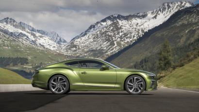 Bild: Bentley/dpa
Klassische GT-Linie: Lange Haube und vergleichsweise kurzes, muskulöses Heck.