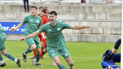 Archivbild: Hubert Ziegler
David Vidovic (Szene aus einem früheren Spiel) machte mit seinem Treffer zum 4:2-Endstand für die DJK Gebenbach den Deckel in Kornburg drauf.